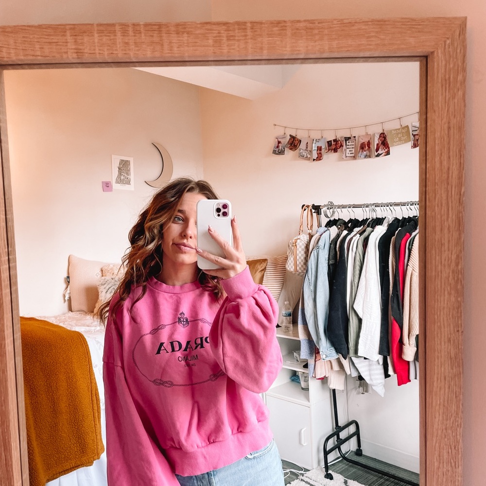 Vintage Pink Pullover!! - Picture 2 of 8